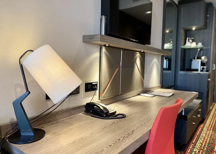 Xo s CoutureAirport Hotel